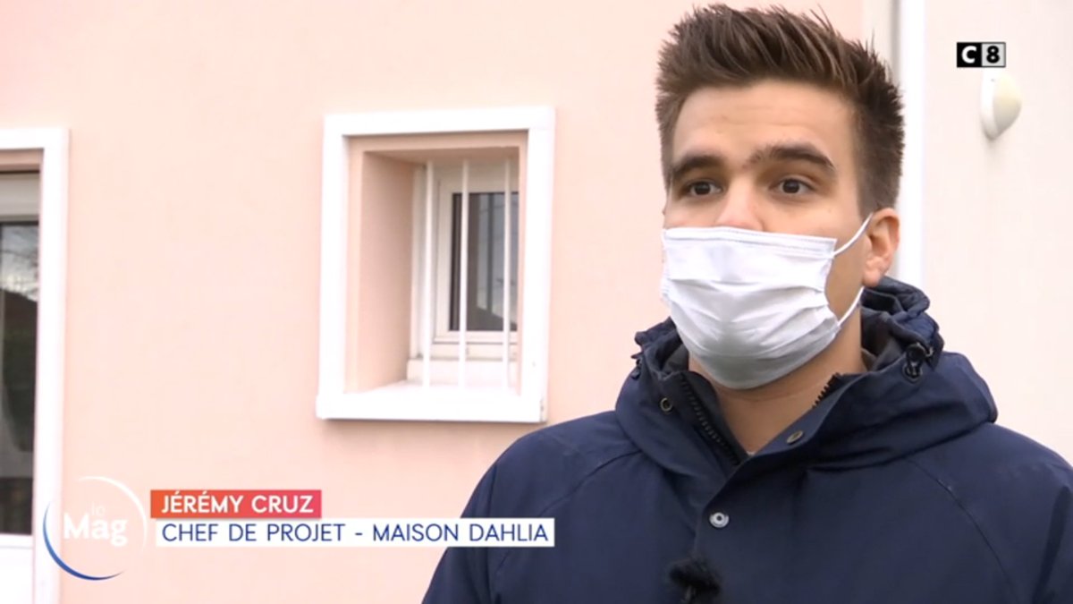 SilverValley_'s tweet photo. Très heureux d'avoir pu aider @C8TV @WilliamAMidi à réaliser ce reportage sur l'#habitat #senior.C'est aussi ça le réseau @SilverValley_ :coordonner et mettre en relation les acteurs partout en France pour qu'ils soient valorisés dans les #médias !
A voir���https://t.co/edwqDXx8aG https://t.co/ff27H3y9CC