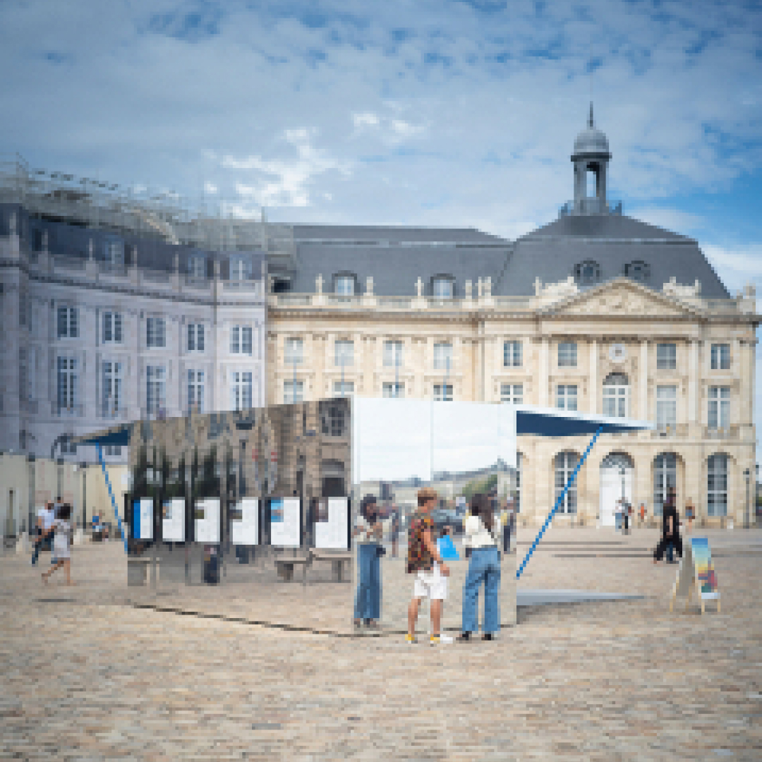 tabaramounien's tweet photo. [update 2020] Création graphique pour l’exposition « De cartes en cartes à la découverte du patrimoine Unesco » présentée Place de la Bourse à Bordeaux en septembre dernier. https://t.co/Z0C1DnFjDt https://t.co/7bOEXzXCUQ