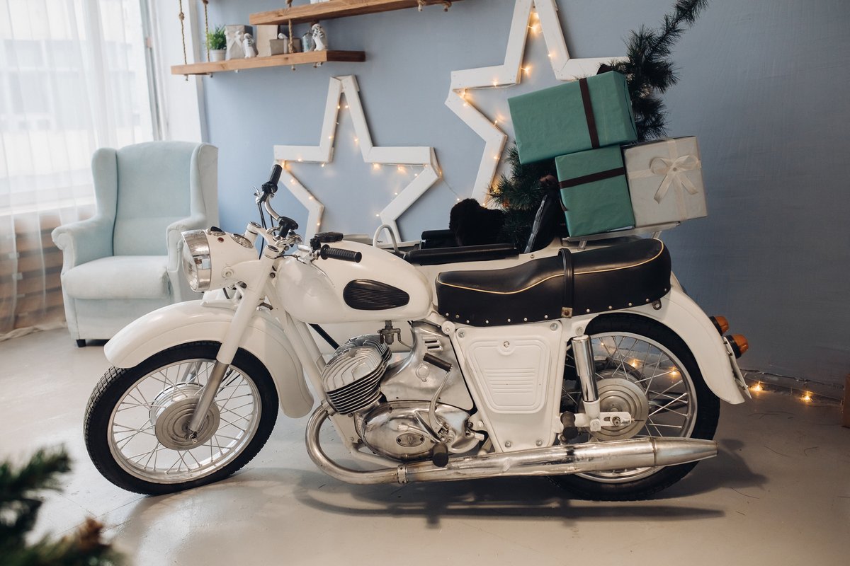 mh_suspension's tweet photo. Treating yourself to a new #motorcycle this #Christmas? 

It's been a tough year so we wouldn't blame you! If you do, it's likely that the suspension setup will be configured to the ‘one fits all’ setting.

Find out how we can help: https://t.co/gNQAOp8nBF https://t.co/7rNF5J6meA