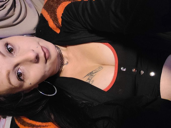 I'm online right now on Skyprivate - pay-per-minute system for Skype live shows. Call me right now in<a href="/tag/manyvids"class="tags"><span>#manyvids</span></a>