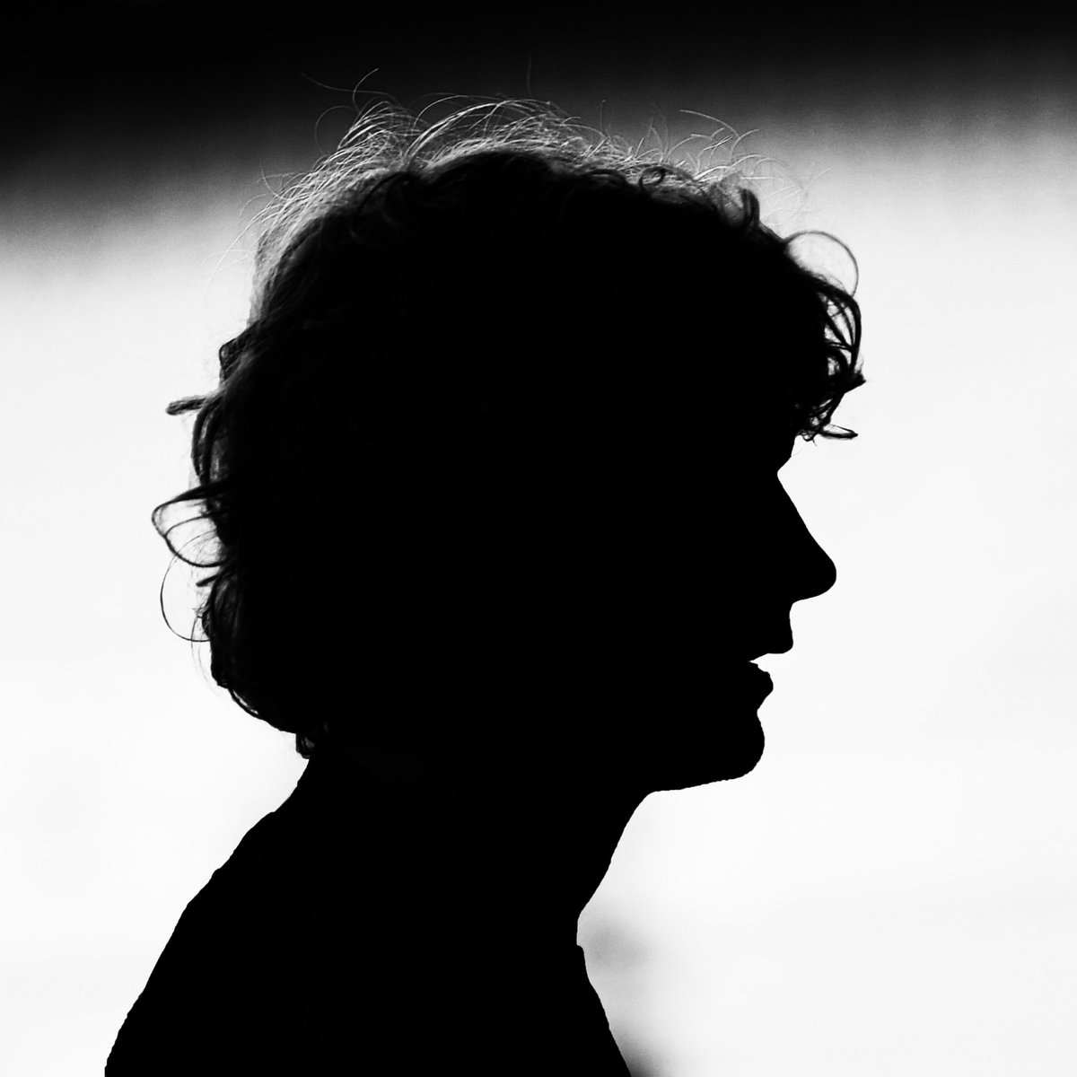 ChampionsLeague's tweet photo. 🧐 WHO AM I?

#UCL https://t.co/XVQ4EzMzrg