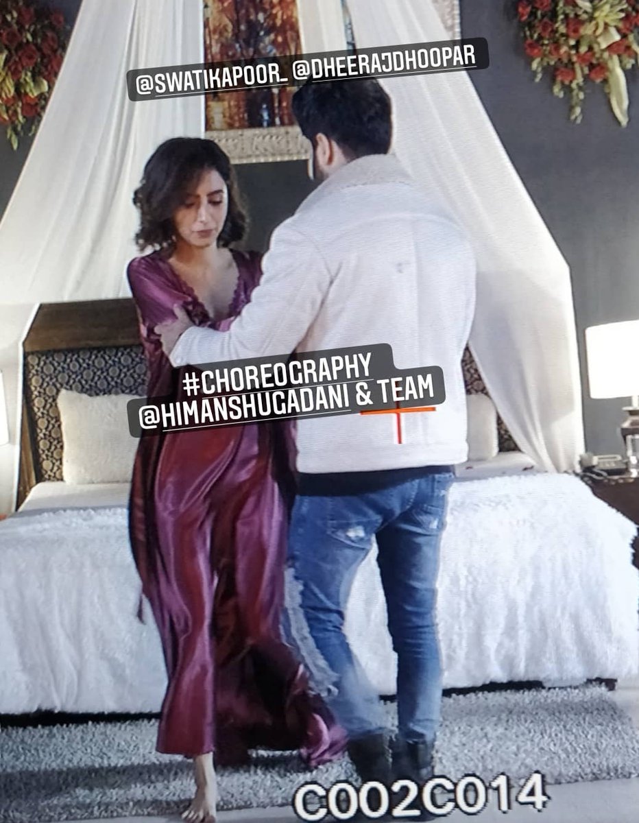 DheeshraPreeran's tweet photo. Kya mai ab pakka mar jao 😶 mere ko feeling nahi hai tumhari feeling tumhari 😶😶😶 hamari feelings Drama 😶😶😶😭😭😭😭💔💔💔😭😭✋✋✋✋
#KundaliBhagya #DheerajDhoopar
#heartbrokenfans #BlackDay https://t.co/fEWs5q5HOQ