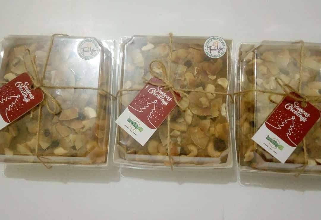Healthyfill_Ng's tweet photo. Thinking of gift ideas to give your loved ones this season🤔😍
Think HealthyFill 

N2,000 each, discount on bulk orders🥂
place your order now🤗
Delivery charges apply
Please RT someone on yourTL may need this
#appetizers #meals #desserts 
#healthydelights #NuttyBananaCake https://t.co/rpN0hmkatA