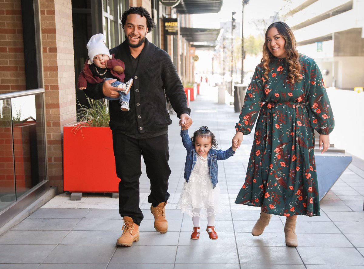 Vailolo104's tweet photo. BLESSED IS AN UNDERSTATEMENT!! ..MY WHOLE WORLD!!🙏🏽 #VailoloPartyOf4❤️ https://t.co/Dtvh0kJlQY