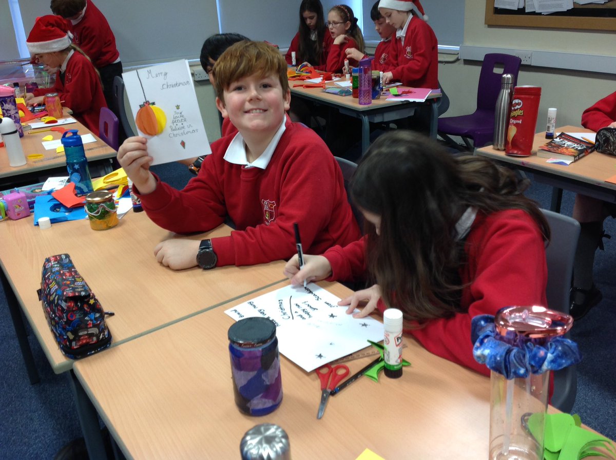 Class13GC_HH's tweet photo. Class 14 elves busy being creative this morning ❤️🎨 https://t.co/zD2QRZAqU9