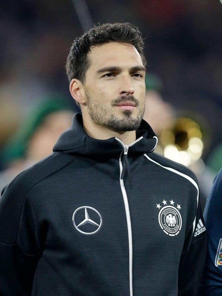 Happy Birthday Mats Hummels 