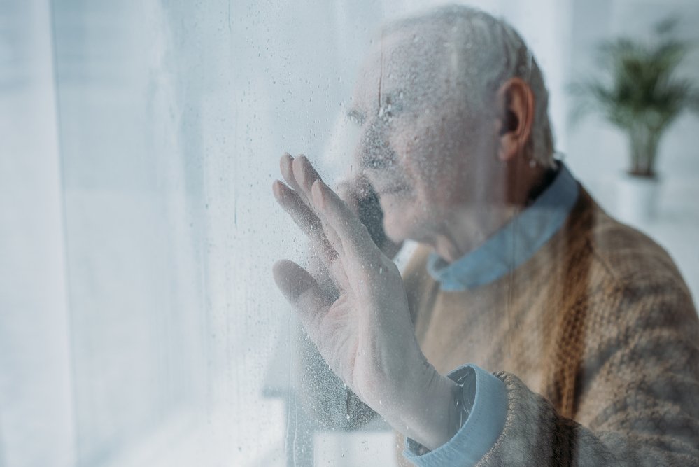 We’re asking everyone to reach out safely to neighbours, friends &amp; families.
A phone call or socially distanced door-step chat can make a big difference.
Call 0800 0731 999 for a Home Fire Safety Visit for you or someone you know who may be isolated or at greater risk from fire.