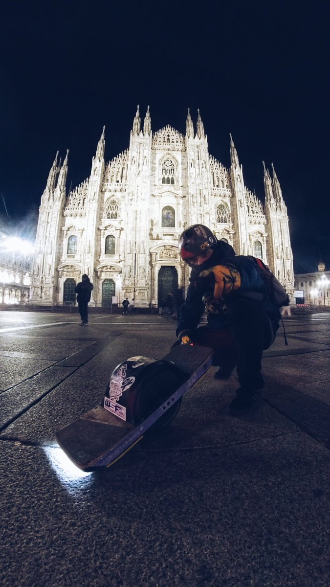 martimfog's tweet photo. We want you for the @RideOnewheel army!
#onewheel #onewheelxr #rideonewheel #floatgang #onewheelNation #destroyboredom #onewheellife #onewheeler #onewheelita #onewheelitalia #onewheeleurope #floatlife #floatlifeEurope #onewheellove #floataddicts #duomo #duomodimilano #milano https://t.co/CTMnp35jq8