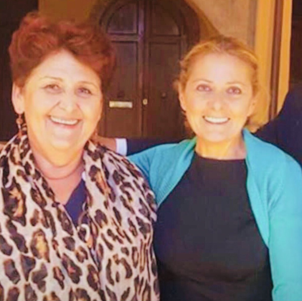 Livore e giudizi sprezzanti da parte di Travaglio verso una donna combattiva e autentica che ha al suo fianco la gente che l’apprezza per i sacrifici fatti l’umiltà e la competenza 
Si pensi ai problemi gravi del Paese.
<a href="/TeresaBellanova/">Teresa Bellanova</a> siamo con te!