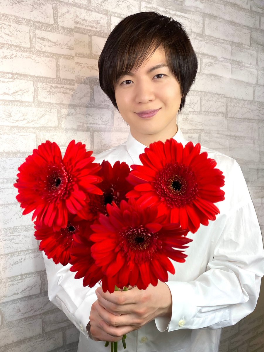竹島宏スタッフ 公式 ガーベラ 6本のガーベラの花言葉 あなたに夢中 1本 3本 4本 6本と 本数で変わるガーベラの 花言葉 ぬけている本数の 花言葉は想像にまかせて 赤の物語は続きます 今日も1日お疲れ様でした ひろネット 花言葉 竹島宏スタッフ 公式 ガーベラ 6本のガーベラの花言葉 あなたに夢中 1本 3本 4本 6本と 本数で変わるガーベラの 花言葉 ぬけている本数の 花言葉は想像にまかせて 赤の物語は続きます 今日も1日お疲れ様でした ひろネット 花言葉
