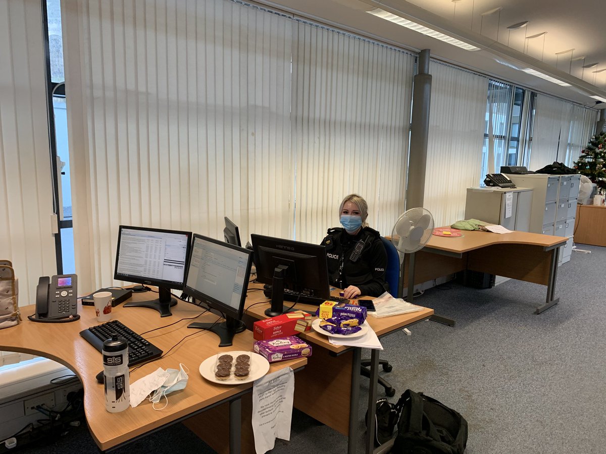 Cake delivery to Lancaster Police Station <a href="/Lancs_CPA/">Lancashire Christian Police Association</a> <a href="/LancsPolice/">Lancashire Police</a> Thanks to Hope Church and Lancaster Baptist Church for the donations! #cakesforcops