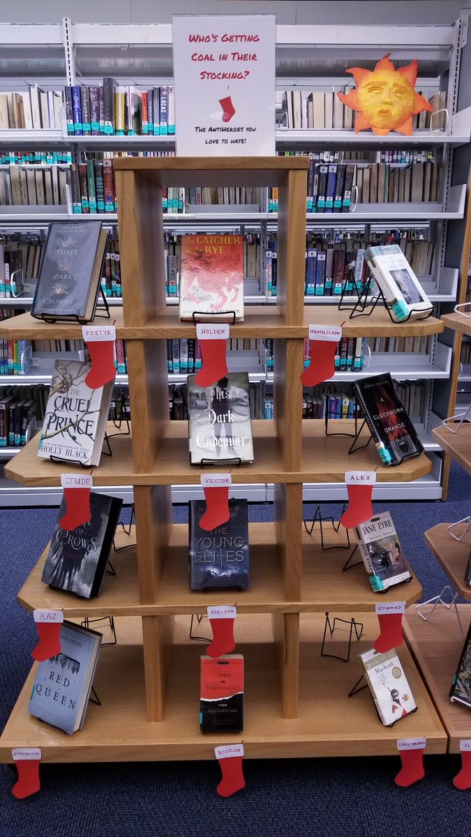 MsReinfried's tweet photo. A little holiday cheer in the LMC (virtual version coming soon to my #bitmojilibrary) #NVOTLMC #BookDisplay https://t.co/N529VVZ1Na