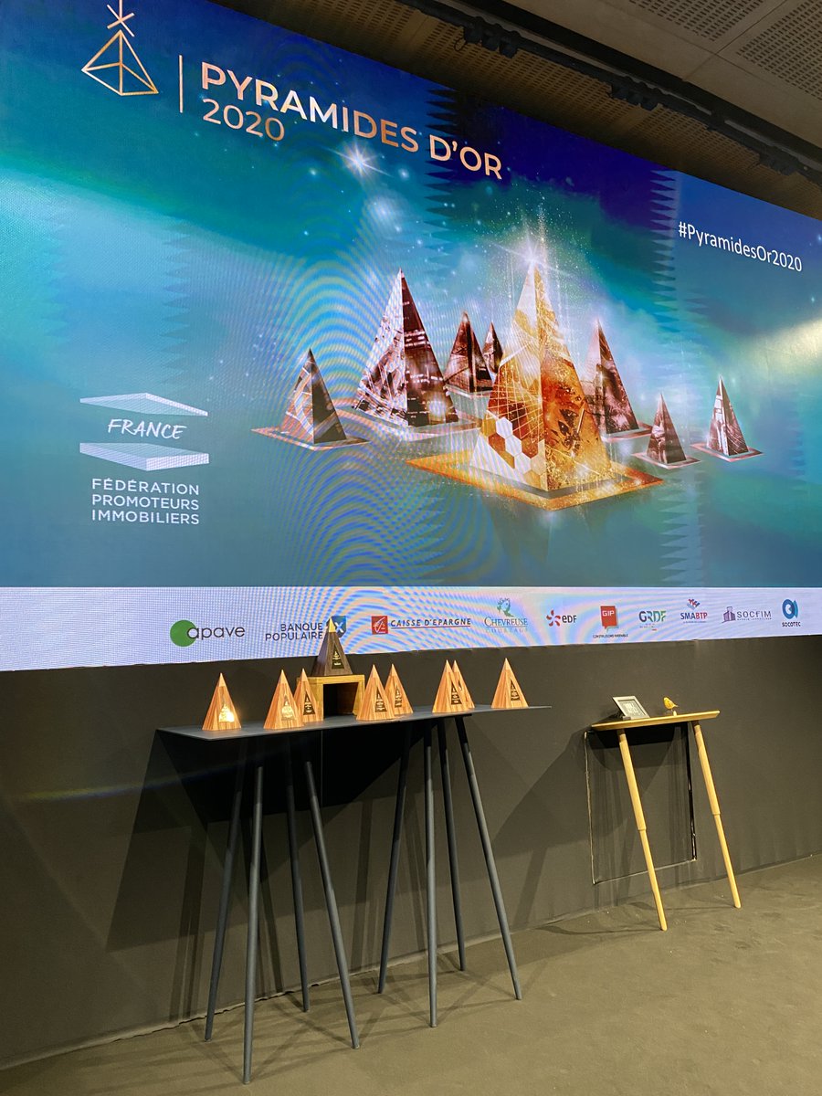 fpi_fr's tweet image. 📅 [Jour J] 
Dans 20 minutes @A_FrancoisCuxac ouvrira la cérémonie #LivePyramidesOr2020 en compagnie de @JLBorloo président de l'événement et de @EmmWargon, Ministre déléguée au Logement. 
RDV sur Twitter et LinkedIn pour une retransmission en direct ! #PyramidesOr2020 #FPI