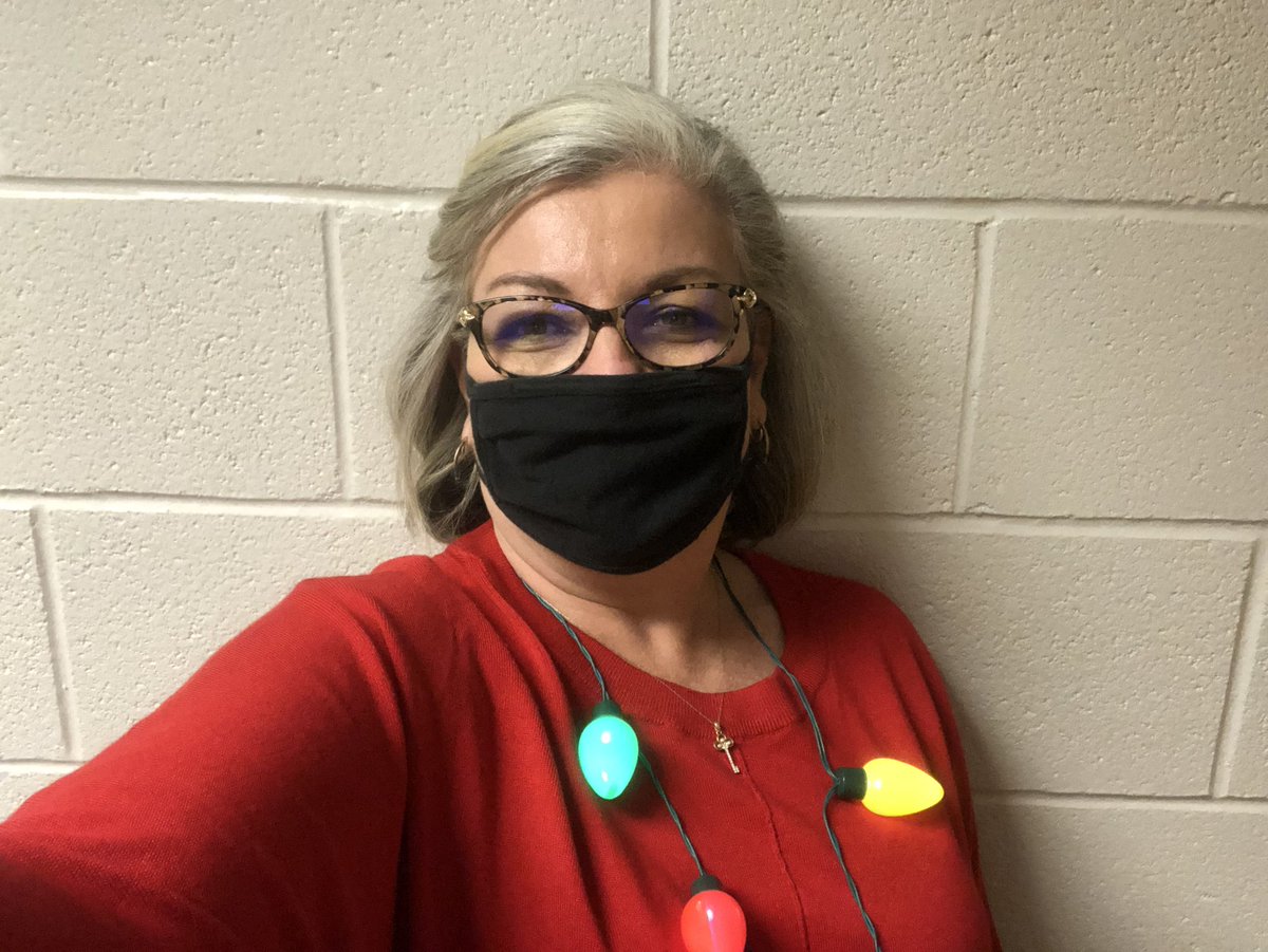 Lisa Thompson tweet media