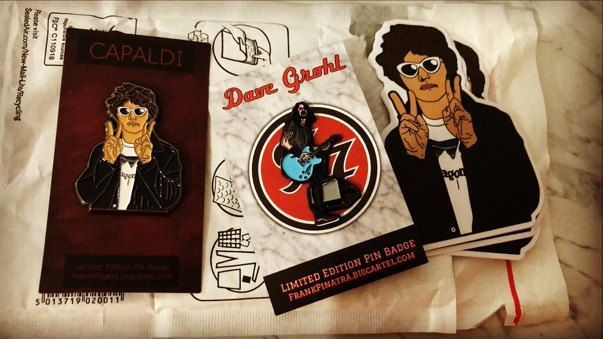 FrankPinatra's tweet image. Another satisfied customer with their Dave Grohl and @lewiscapaldi pins.

There are only about 20 Dave Grohl pins left. 

You can order yours now from frankpinatra.bigcartel.com🤘

Who would you like to see in pin form next?
