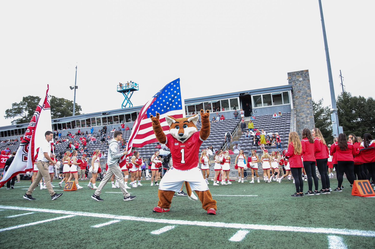 Congrats to all those signing their NLI’s today. We are excited to be up to 8 verbal commitments in the ‘21 class! Guys from all over the country want to be a part of Marist and chase a PFL title together! #NSD21 #DefendTheDen #GoRedFoxes