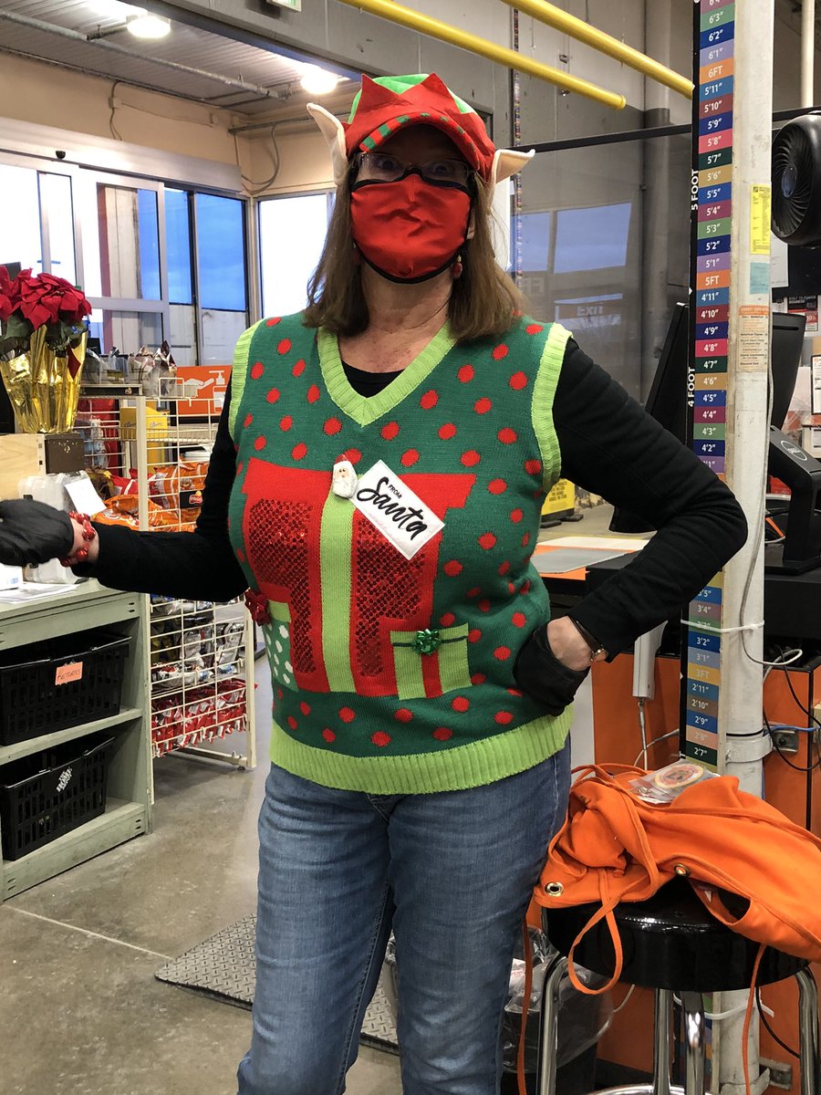 Mama2Bubba_Boo's tweet photo. Ugly Sweater Day at #highflyinghelena #3106D255  #12holiDaysof3106 #areyouin #moretocome  @FroschTheFrog @maedta1 @SnarrOps3106 @SASM3106 @HeittSarah @Michell77732711 @MTBobDHRM255 @JeffGroomsHD @BlankenshipSB https://t.co/q6waRkNQrA