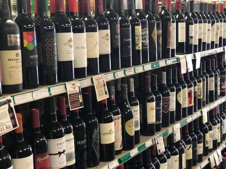 Come see us at our Okemos location and check out our huge wine selection, including plenty of Michigan-Made wines! 🍷

#WineWednesday