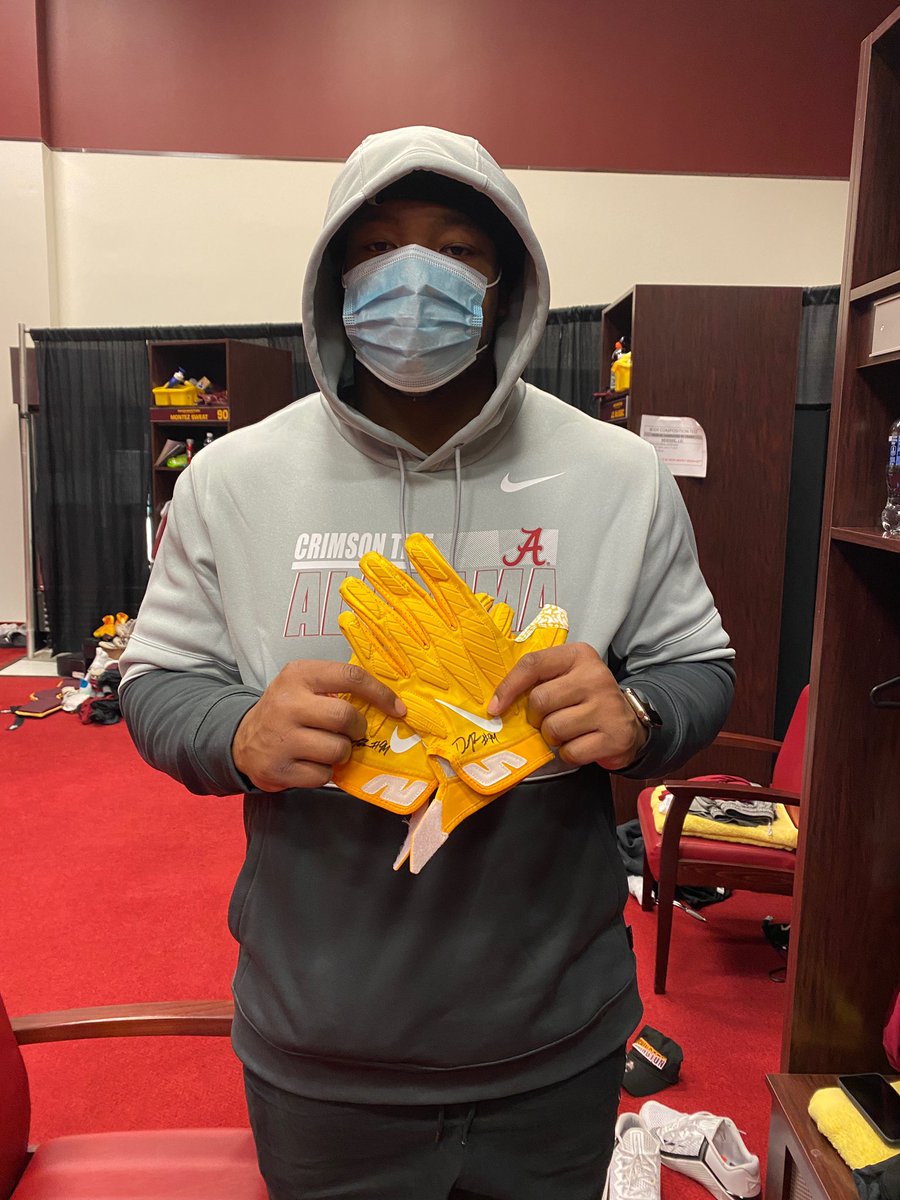 Commanders's tweet image. RT to WIN ✍️

#ProBowlVote @94yne