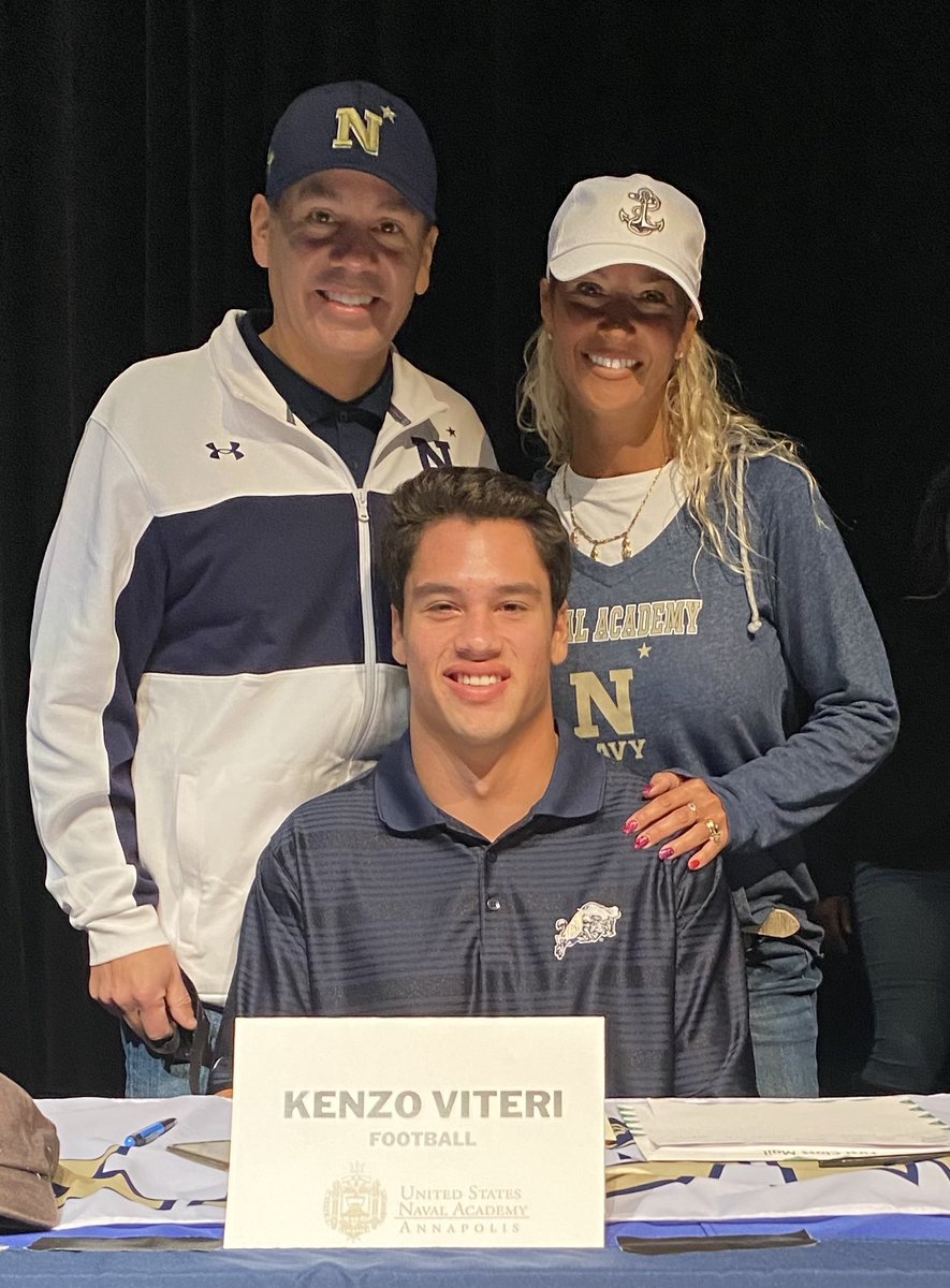 Just proud! <a href="/KleinHigh/">Klein High School</a> <a href="/KleinFootball/">Klein Football</a> <a href="/KenzoViteri/">Kenzo Viteri</a>