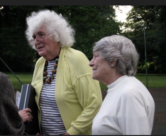 There follows a lot about meeting his wife who deserves her own thread. I will return to him age 35. Married with children and preparing to embark on “transition”. Here’s Elizabeth, his wife, eventual TransWidow but “loyal” companion after divorce.