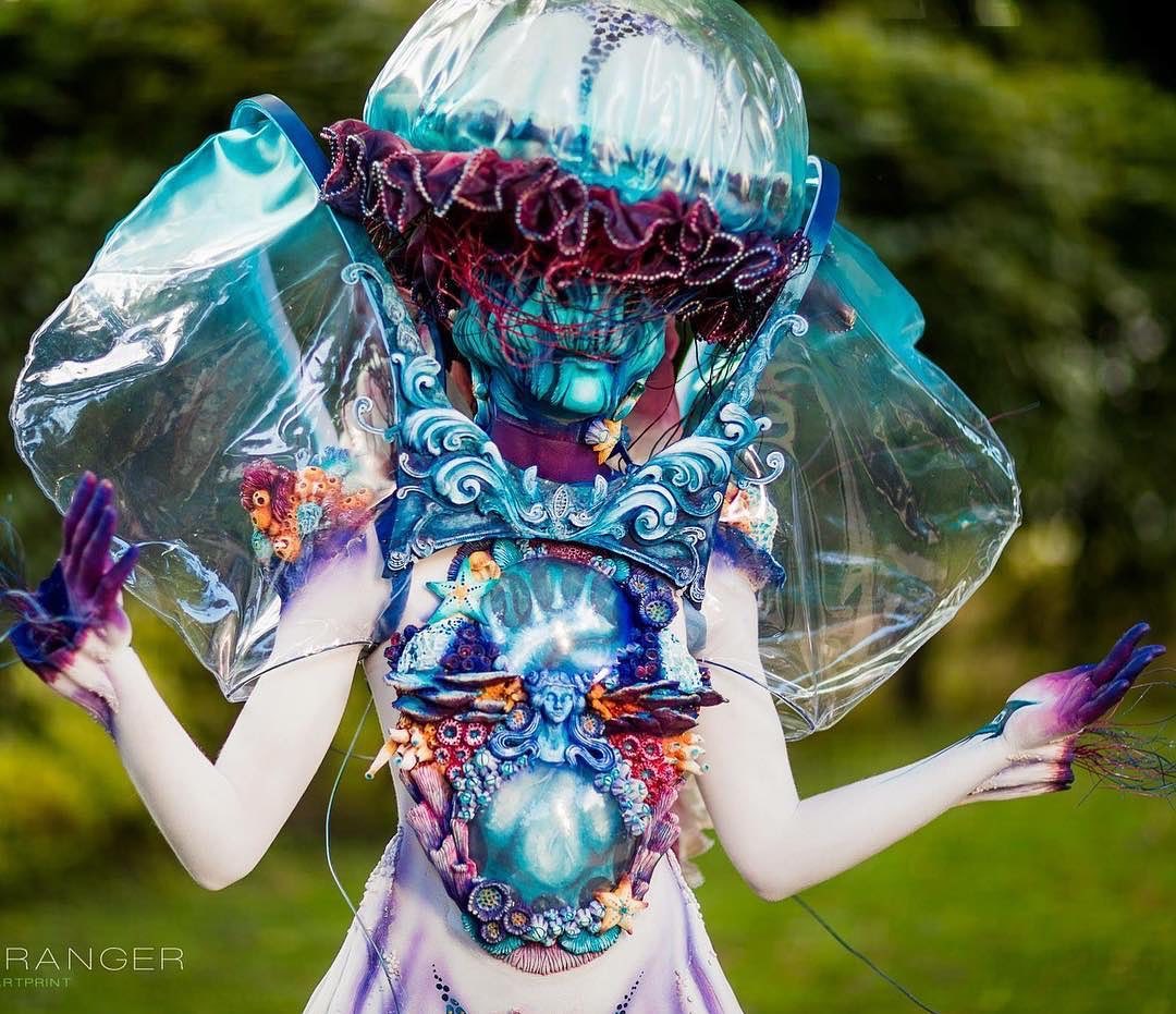 HouyamMakeUp's tweet photo. Still a beautiful aquatic creature. WBF2018 - MUA accessories and SFX by me @houyam_makeup my talented assistant @margaux_cabuy_mua and nice model @jessicaw_model #bodypainting  #sfx #specialeffects #watercreatures #makeupartist #creature #jellyfish #bodypaint #WBF2018 #MUA https://t.co/DHg32y2fBO