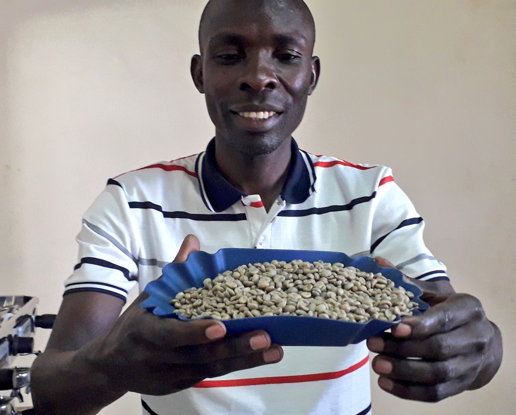 CoffeeHoneyCoop's tweet photo. @UCF_UG @CoffeeUganda @ITCnews we can't miss this greatest opportunity to showcase our signature #specialty #coffee Honey from #smallholder coffee #Farmers from Mt Elgon #landscapes with #volcanic fertile #soils #fairtrade #directrade #agriculture #environment #ClimateAction https://t.co/gCvJdplNf9