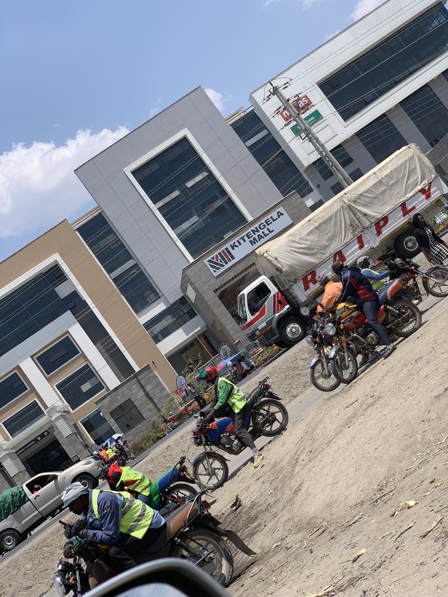 Kitengela is dusty af 