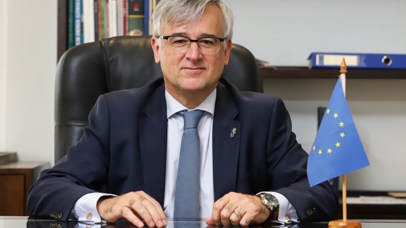Nacho Lemus (@lemustelesur) on Twitter photo TLC Mercosur-UE: "Lo que sucede en Brasil, sobretodo en relación a la deforestación, en Amazonía, hace que ahora la Comisión considere que no existen condiciones necesarias para llevar adelante el proceso", Ybáñez Rubio, jefe de la delegación de UE en Brasil, a <a href="/andreshalders/">André Shalders</a> TLC Mercosur-UE: "Lo que sucede en Brasil, sobretodo en relación a la deforestación, en Amazonía, hace que ahora la Comisión considere que no existen condiciones necesarias para llevar adelante el proceso", Ybáñez Rubio, jefe de la delegación de UE en Brasil, a <a href="/andreshalders/">André Shalders</a>