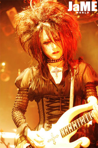 DAILYMANASAMA's tweet photo. 今日のMANA様…

(2021/1/5, 0000)
＃MALICEMIZER ＃MOIDIXMOIS
皆様、コメントしないでくれ。 https://t.co/WsK4mIioxm