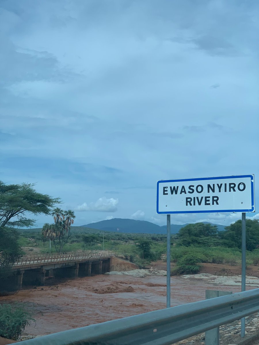 Ewasi Nyiro crosses across Kalama Community conservancy.We can say it’s between Isiolo & Saburu Counties. &ndash; bei  Samburu National Reserve