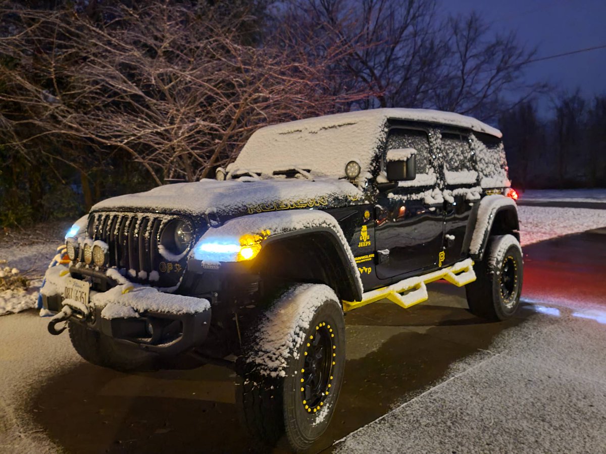 Don't forget to take and share your obligatory "first snow of the season" pics with us here!  Also - remember to be patient with those other drivers today who don't drive Jeeps.
#jeep #snowpic #wrangler #rubicon #winterwednesday #bestlife