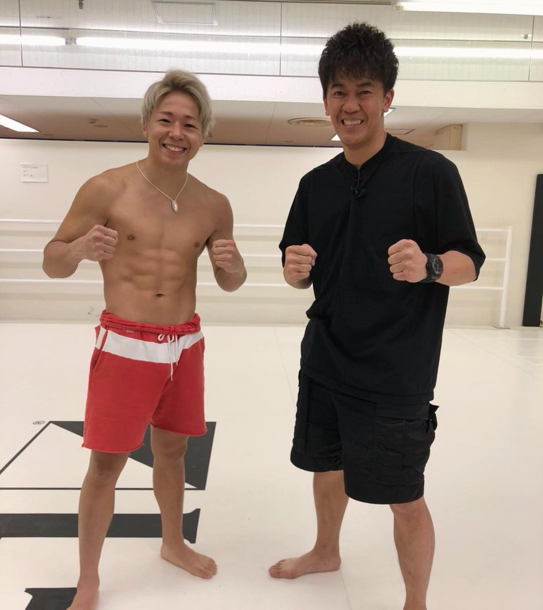 武尊 Takeru 今日は練習後に とあるテレビ番組の撮影で 武井壮さんがkrestへ 久しぶりに色々話せて良かった ありがとうございました Sosotakei 武尊 Takeru 今日は練習後に とあるテレビ番組の撮影で 武井壮さんがkrestへ 久しぶりに色々話せて良かった ありがとうございました Sosotakei