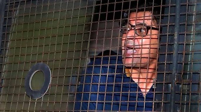 GomatiSivam's tweet photo. Godi Media on #GHMCElection Vs #KeralaLocalBodyElection 😂😂😂 https://t.co/m3Yq8eIo1L