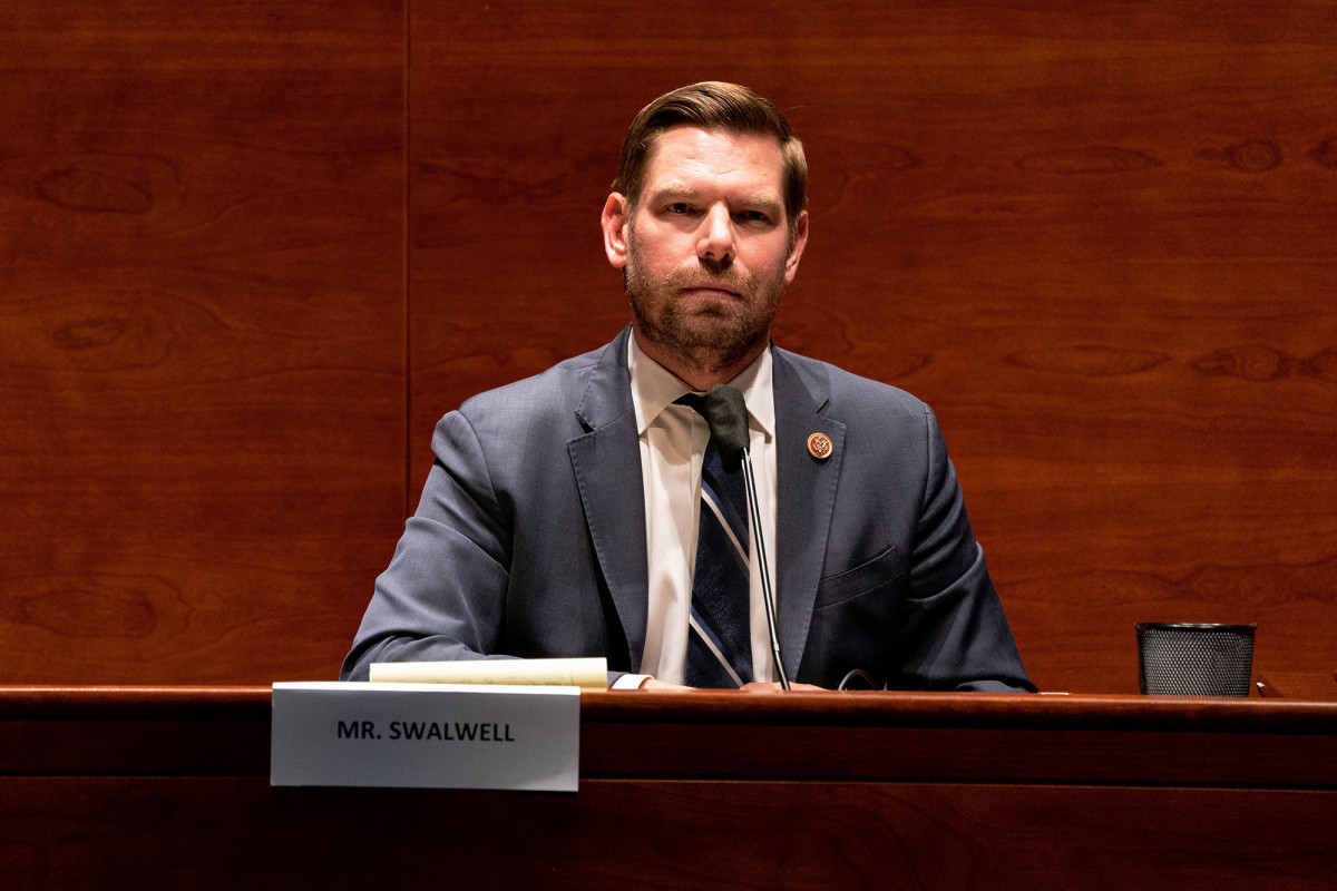 nypost's tweet photo. GOP urges Nancy Pelosi to remove Eric Swalwell from Intelligence Committee https://t.co/ttvDvgb35H https://t.co/So7bdx8uTI