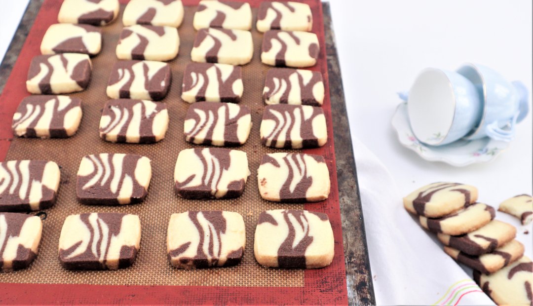 BakeFreshCakes's tweet photo. Super easy, delicious, 'Khasta" bakery style marble biscuits on my youtube channel today. They are eggless too. 
I will be super happy if you can check it out immediately (because first 24 hours matter for youtube, the more the views the better for me as content creator)

just se https://t.co/9XdCCep0yG