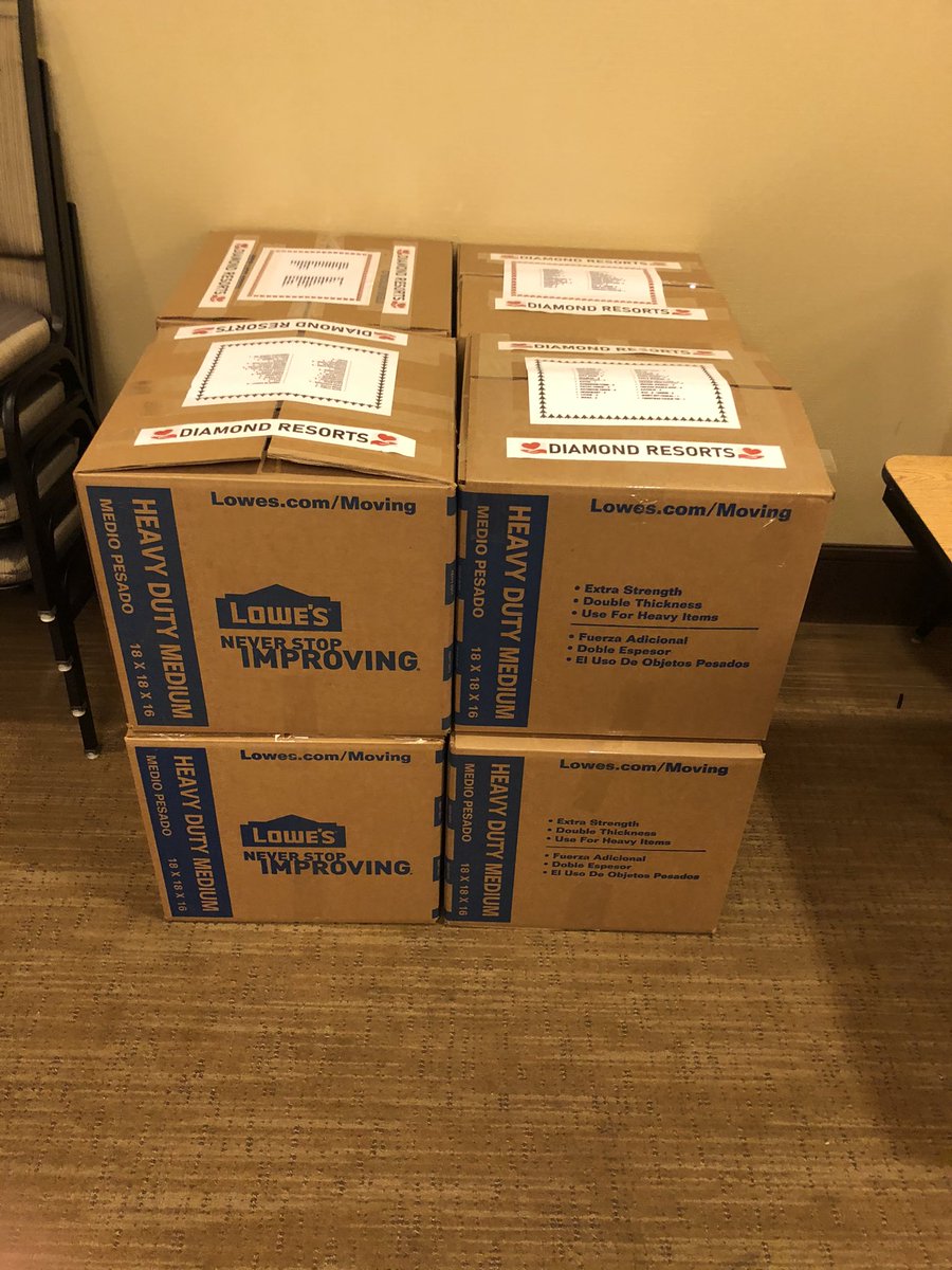 VicMcGo's tweet photo. THE DIAMOND RESORT ELVES...
...have been busy!! 35 Boxes packed and filled with food, hats, gloves and needed household items heading to SAMARITAN HOUSE!! #DiamondCares #iLOVEus https://t.co/j8JbD49JER
