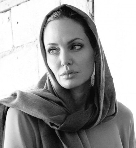 rRQf7fRajDuTbgl's tweet photo. لأ شيء سوى الحزن دائم الخضرة في بلادي. https://t.co/NjCRSg54To