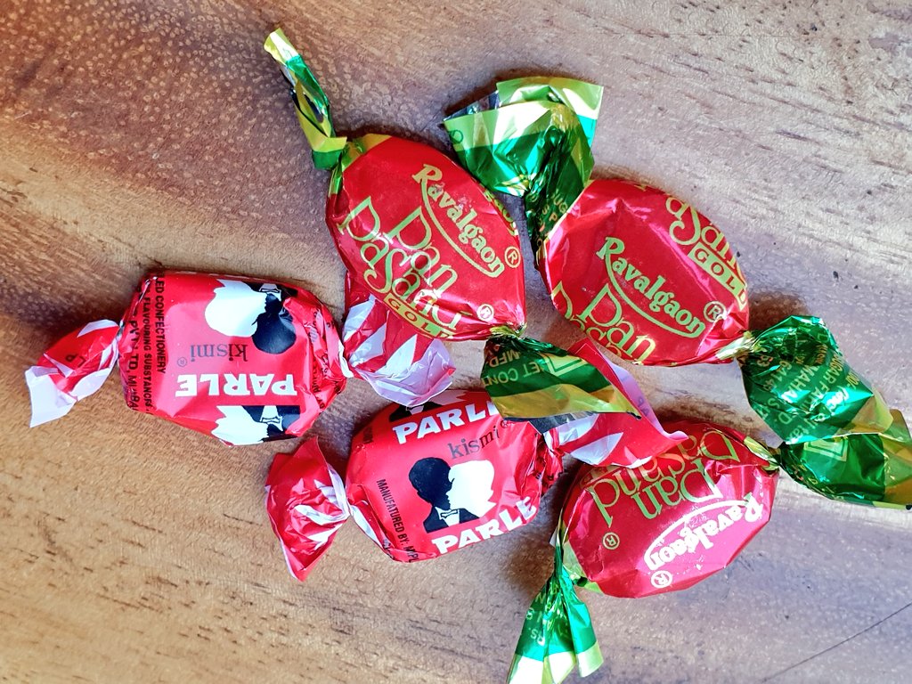 KeyaSMamma's tweet photo. Back to Bachpan.. Choose your favourite. 💗
#Childhood #Memories #childhoodMemories #happiness #Ravalgaon #PanPasand #Kisme #Parle https://t.co/Njxqbw2Wex