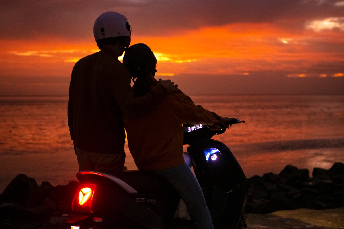 YadeaGlobal's tweet photo. Accompany is the longest confession of love.
#Yadea #YadeaC1S #eMobility #changethewaywemove #urbanexplorer #environmentallyfriendly #sustainablelifestyle #trafficjam #electricscooter #electricbicycle https://t.co/hc880BbA93