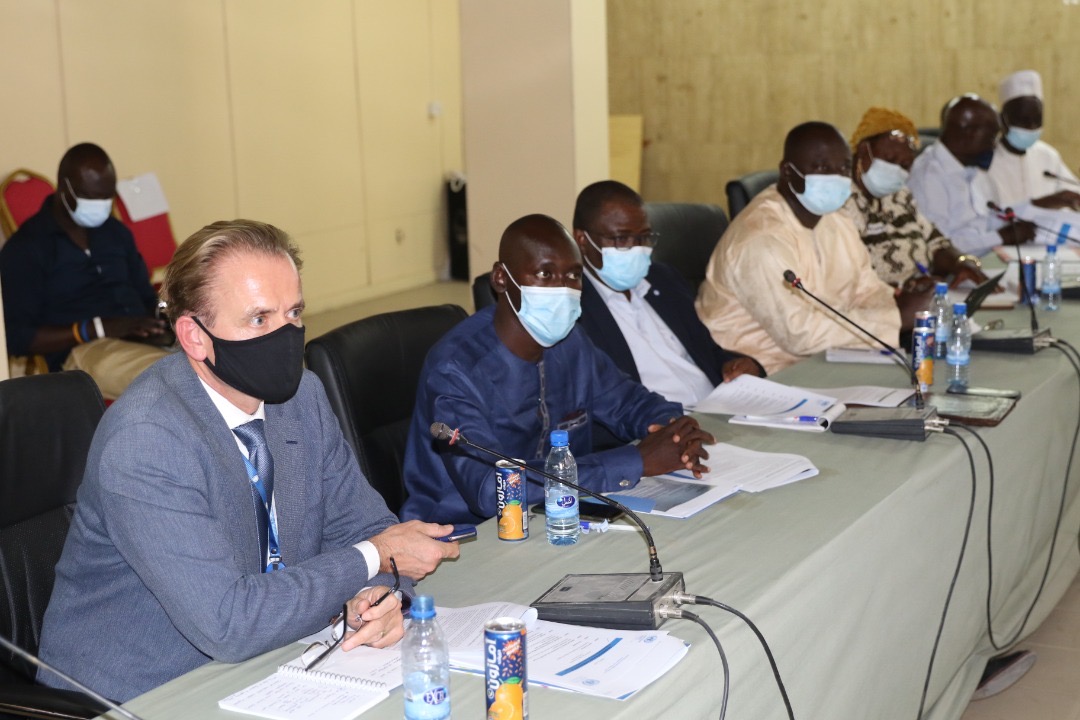 Grande consultation interministérielle hier avec 10 ministères, accueillie et présidée par le MAE, sur le rapport stratégique annuel du #Tchad à <a href="/UNPeacebuilding/">United Nations Peacebuilding and Peace Support</a> . Après une discussion de fond, le rapport modifié oralement a été adopté par acclamation.

<a href="/PBFChad/">UN Peacebuilding Fund - Chad</a> <a href="/OnuTchad/">ONU Tchad</a>