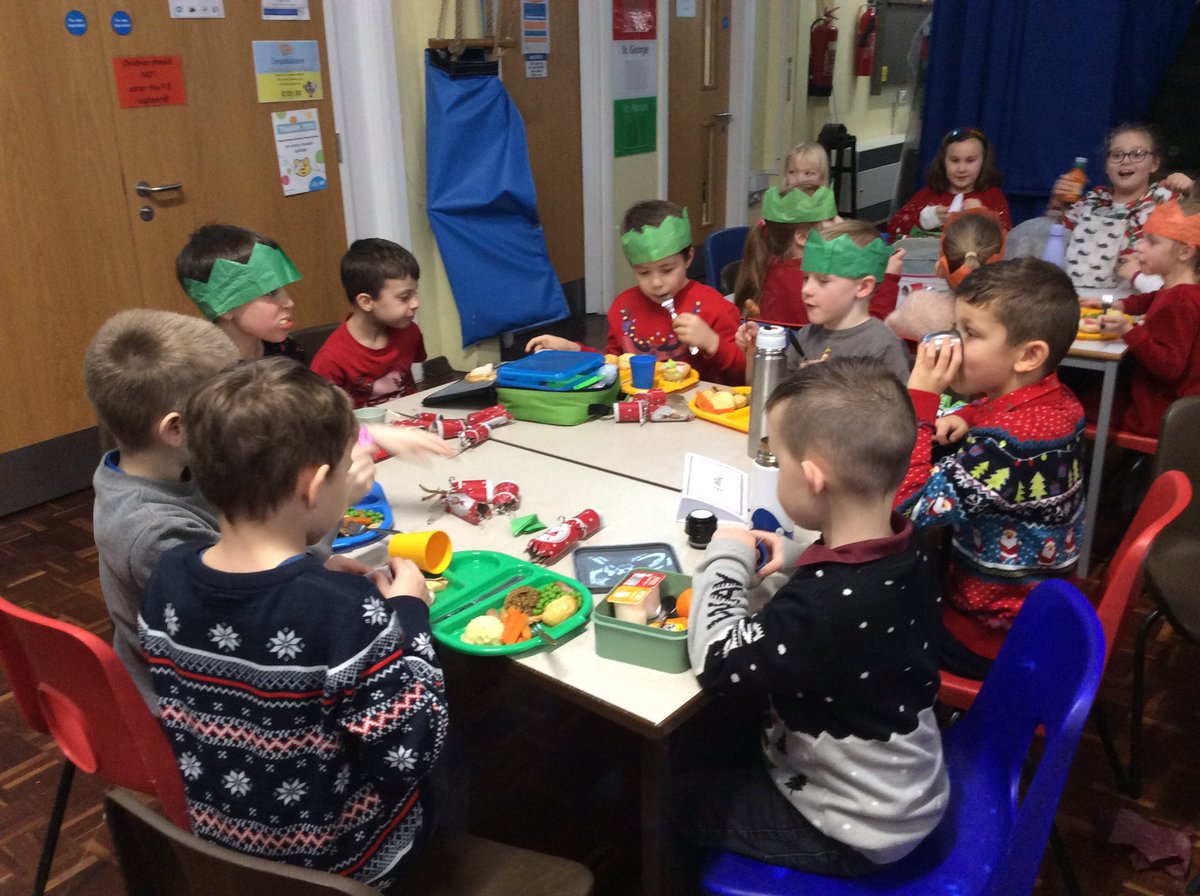 AppleySaintsCE's tweet photo. Final few photos, everyone enjoying a turkey dinner! #nosprouts #Christmas @FriendsPrimary @WN6_Mums @rosie4westlancs @LancashireCC @BDBofE @ShevCommunity @WigToday @champnews Thanks again to the catering team for making it happen! https://t.co/iTMGLGGahK