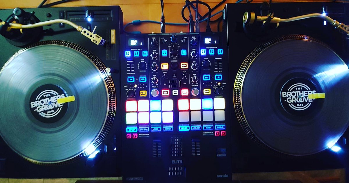 DJTechNeek's tweet photo. @ReloopDJ Limited #Rp7000Goldmk2 #ReloopEliteMixer https://t.co/VczxN9jnN3