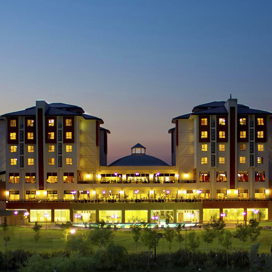 Ailelerin de rahatlıkla konaklayabileceği en iyi termal oteller arasından seçim yapmak için sizlere sunduğumuz bu listeyi değerlendirin. #termal #termalotel #termalotelleri  #gezi #summer #photography #graphy #doğa #photooftheday #gezgin  #trends #trend2021