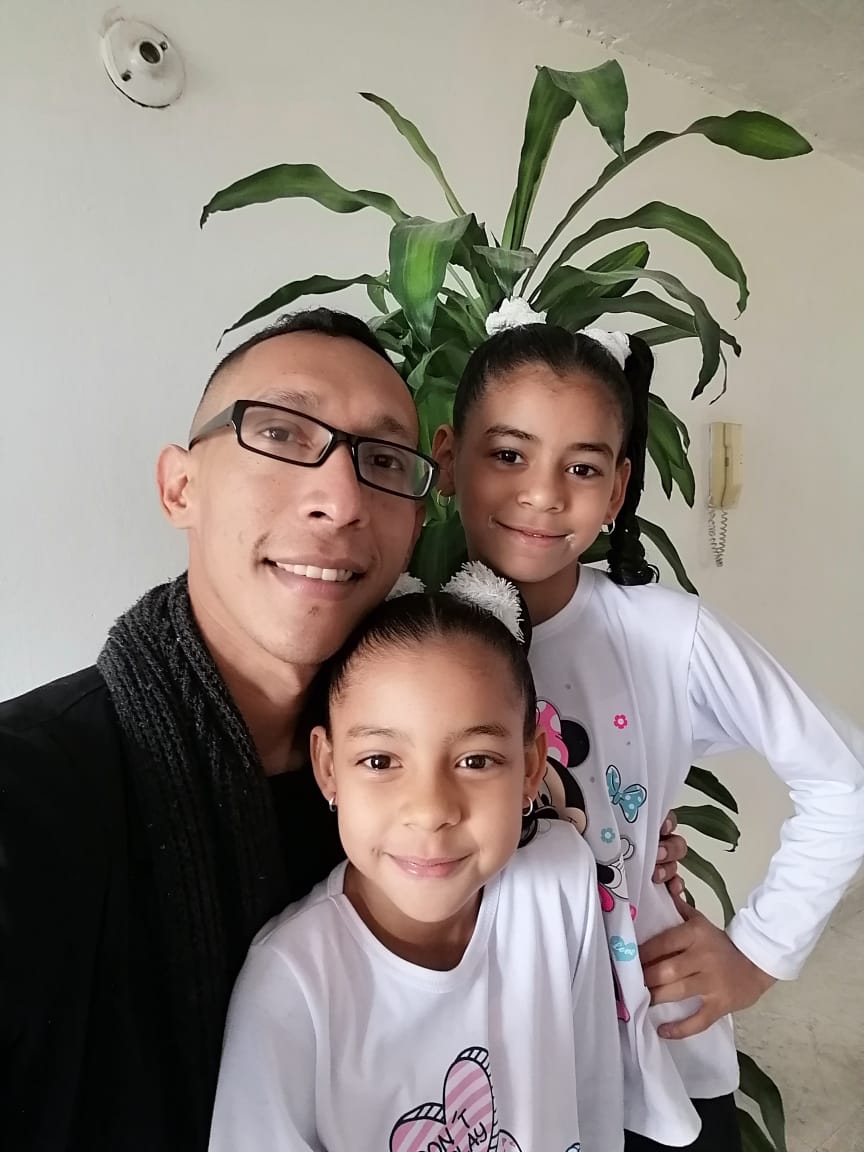 ManzurKatherine's tweet photo. Hoy 16 de Diciembre cumple años una persona muy especial en vida hemos vividos momentos hermosos en ñad buenas y en las malas  que Dios te bendiga hoy siempre🥰🥰🥰🥰🥰🥳🥳🥳🥳🥳🥳🥳🥳 https://t.co/qdu4i7xdAR