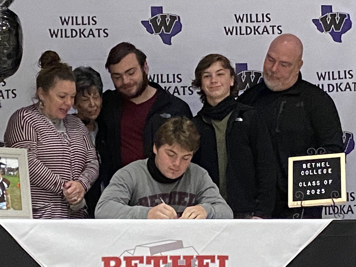 WillisWildkats1's tweet photo. Congratulations to @HalbaedierJace on signing this morning to play football at Bethel College! We are so proud of you! https://t.co/tNLxjj8oSD