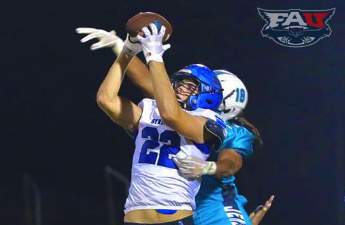 BALLIN' in PARADISE! 🌴🏈🌴

CONGRATS to <a href="/PasleyJacob/">Jacob Pasley</a> from <a href="/FootballSebring/">Sebring Football</a> on signing with #FAU! The 3⃣⭐️ 6-6, 235 lbs TE picked the Owls over #Cincy, #Marshall, #USF and MORE!

Welcome home, Jacob! #GoOwls 👌