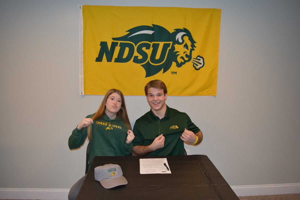 It’s official!!! Can’t wait for the next four years!!!💚💛 #GOBISON <a href="/NDSUfootball/">NDSU Football</a> <a href="/Coach_Entz/">Coach Matthew Entz</a>