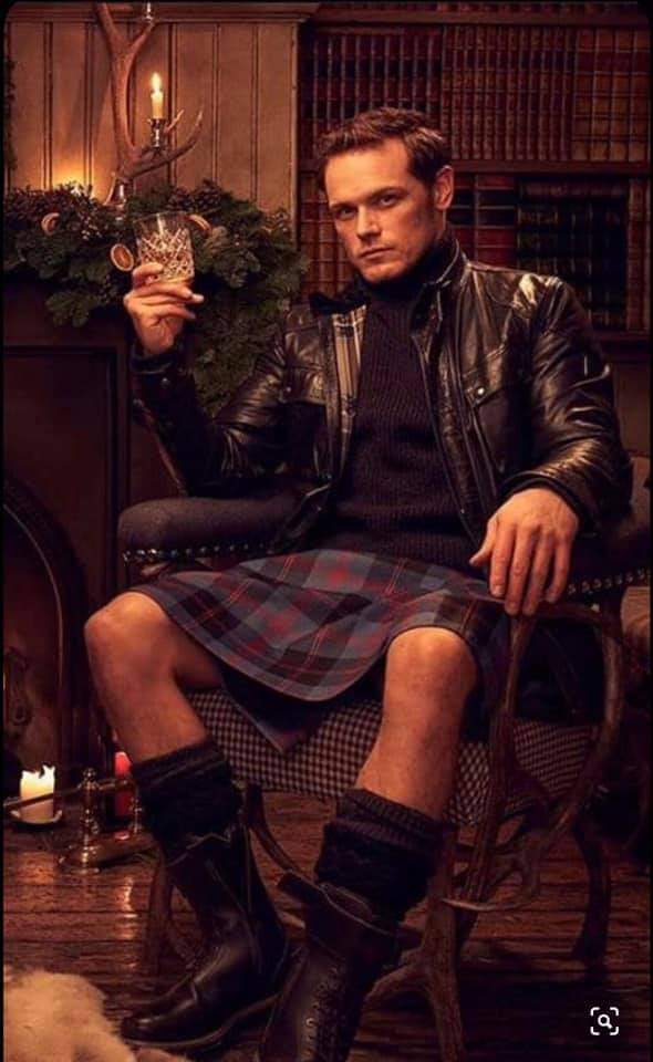 SamTrashDaddy's tweet photo. Wow 😍🤤 #SamTrash #Daddy #SamHeughan https://t.co/EE9Et0nZtF