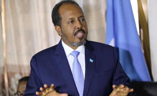 GaroweOnline's tweet photo. The people of #Somalia can't be suppressed by use of force, ex-leader tells incumbent @M_Farmaajo after violent Mogadishu protests. https://t.co/fwusNnRprk https://t.co/KHPZ05LGpw